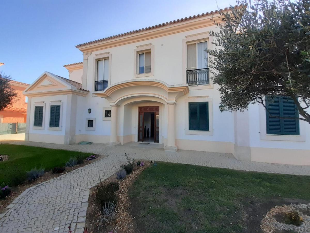 Gale 3 Storey Villa Really On The Beach * Albufeira