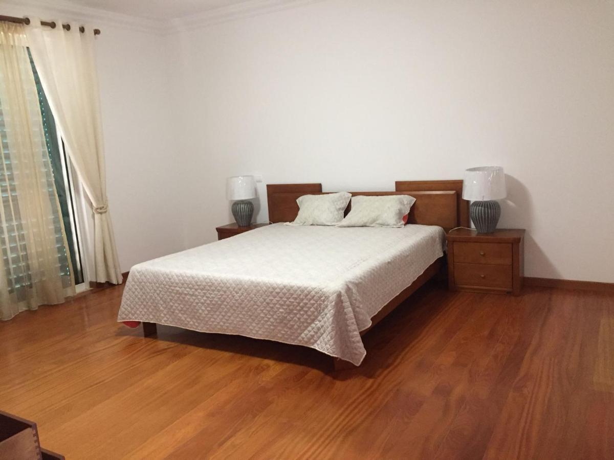 Gale 3 Storey Villa Really On The Beach * Albufeira